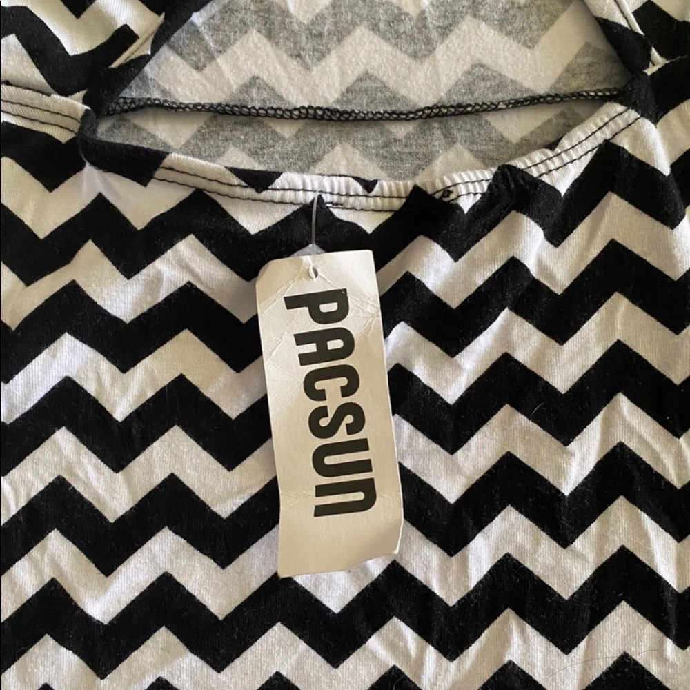 Dress - Picture 5 of 6